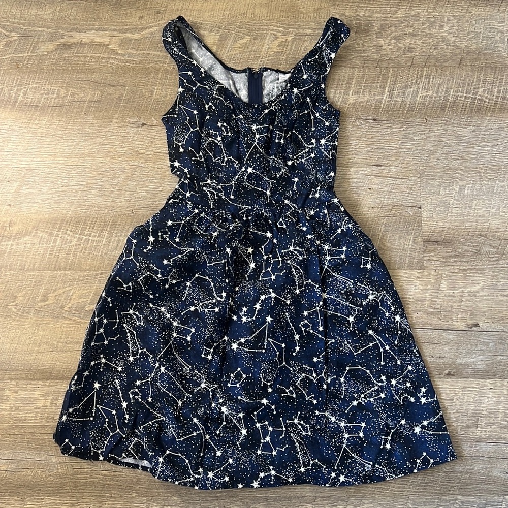 Retrolicious Galaxy Dress Size XS